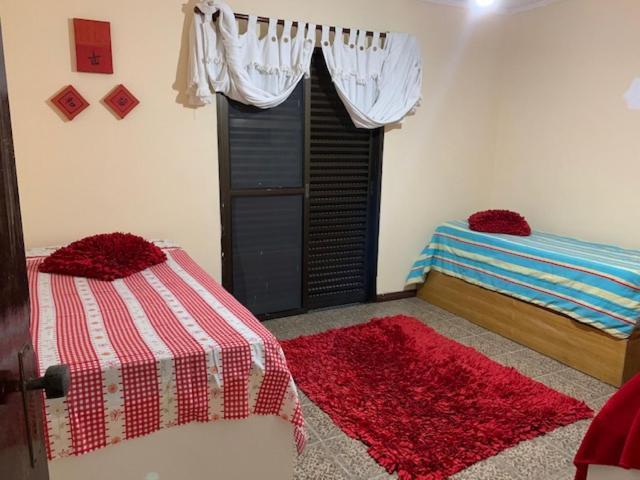 Lindo Sobrado Amarelo -Proximo A Praia Mongaguá Kültér fotó