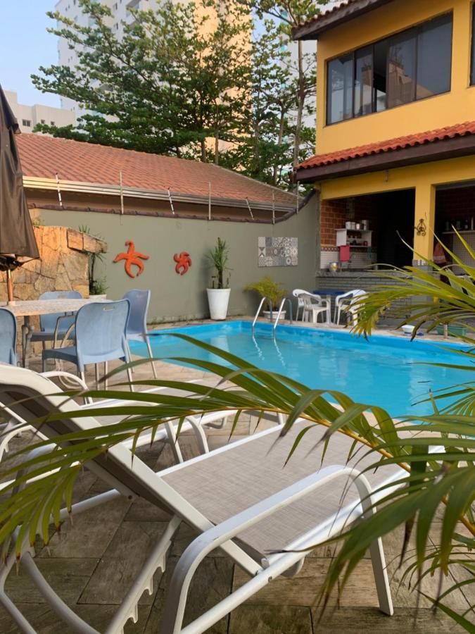 Lindo Sobrado Amarelo -Proximo A Praia Mongaguá Kültér fotó
