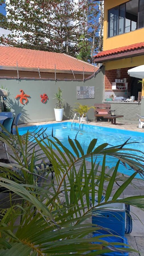 Lindo Sobrado Amarelo -Proximo A Praia Mongaguá Kültér fotó